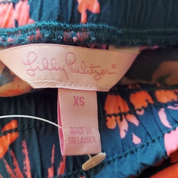 Lilly Pulitzer Printed Elastic Waistband Shorts XS - Picture 5 of 5
